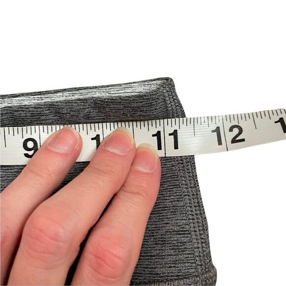 Outdoor Voices Tri-Color 7/8 Springs Leggings in Graphite / Ash / Dove - Picture 6 of 8